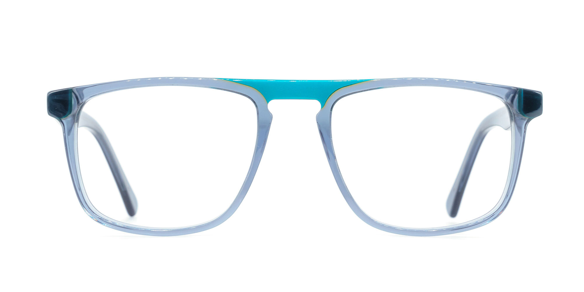 josh-in-crystal-grey-with-aqua